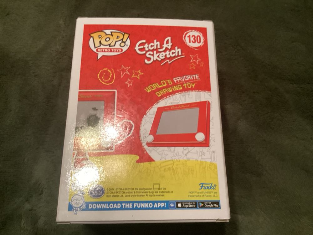 Etch A Sketch  vinyl figure collectible [Barcode 31648421] - Main Image 3