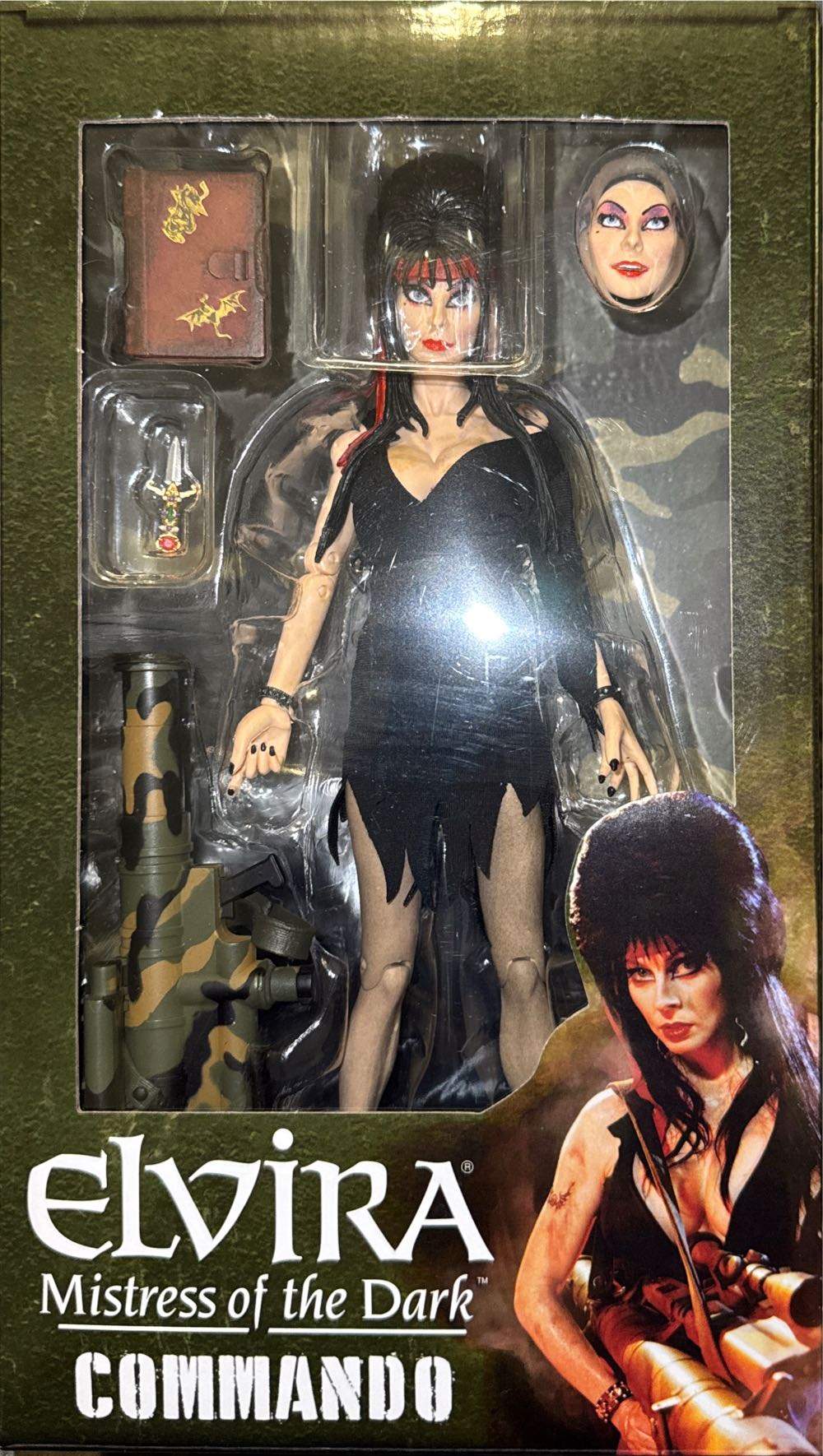 Alien #1 Marvel Alien Marvel Volume 1 B Variant Edition Marvel Nm Comic 1:25 Larroca Virgin C * Cgc Momoko Nm Exclusive 9.8 Peach #9 #3 Salvador Young Grade #5 Johnson Aspinall Ron Lim 1st 2022 Xenomorph Kael Ngu Black #12