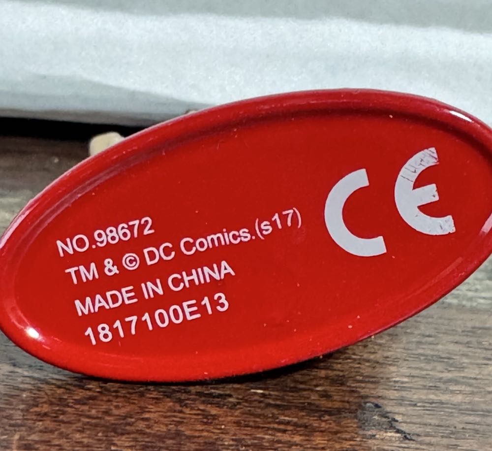 Nano Metal Fig Superman  vinyl figure collectible - Main Image 2