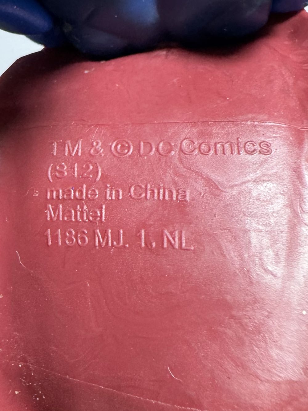 Superman Figure  4 inch. 5 inch  vinyl figure collectible - Main Image 3