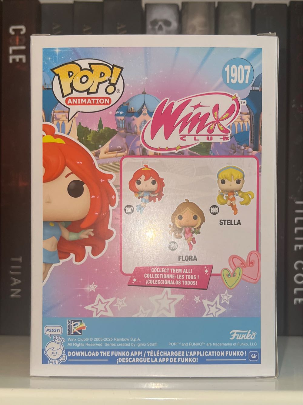 1907 - Bloom  vinyl figure collectible [Barcode 889698837453] - Main Image 2