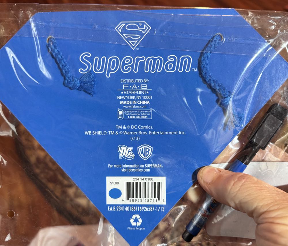 Superman Shield Shaped Dry Erase Board With Pen  vinyl figure collectible - Main Image 2