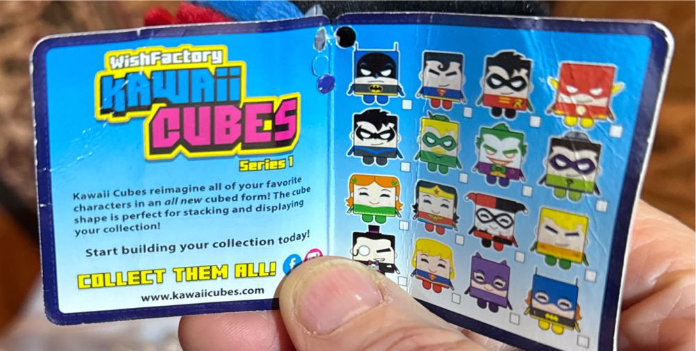 Kawaii Cubes ~ Superman Plush Cube Batman Superman Dawn Of Justice Nwt Dc 2.5”  vinyl figure collectible [Barcode 8152210210150] - Main Image 3