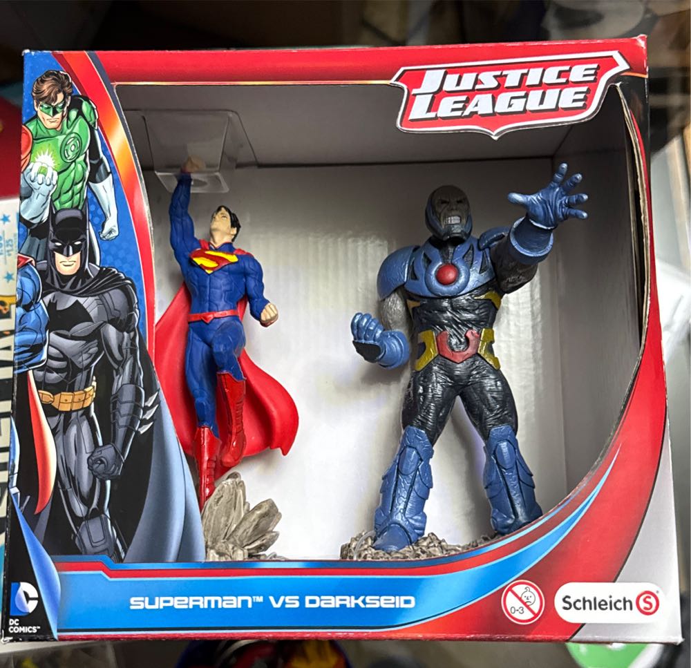 Schleich Superman Vs. Darkseid Scenery Action Figure Pack  vinyl figure collectible [Barcode 4005086225091] - Main Image 2