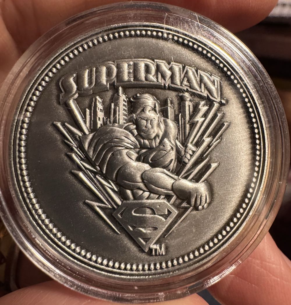 Official Dc Comics Superman Coin Limited Edition Superman Collectible Only Worldwide  vinyl figure collectible [Barcode 5060662464676] - Main Image 3
