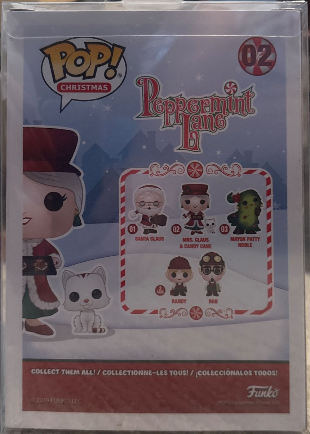 Mrs. Claus   vinyl figure collectible - Main Image 4