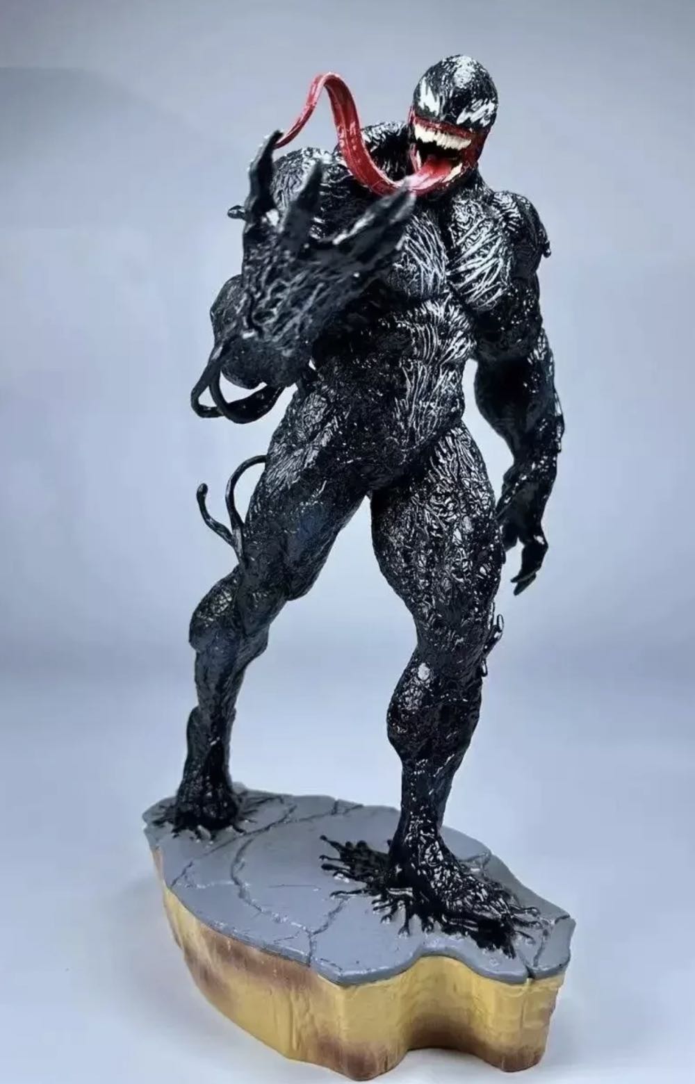12” Venom Symbiotic Action Figure PVC Movie Statue  vinyl figure collectible - Main Image 2