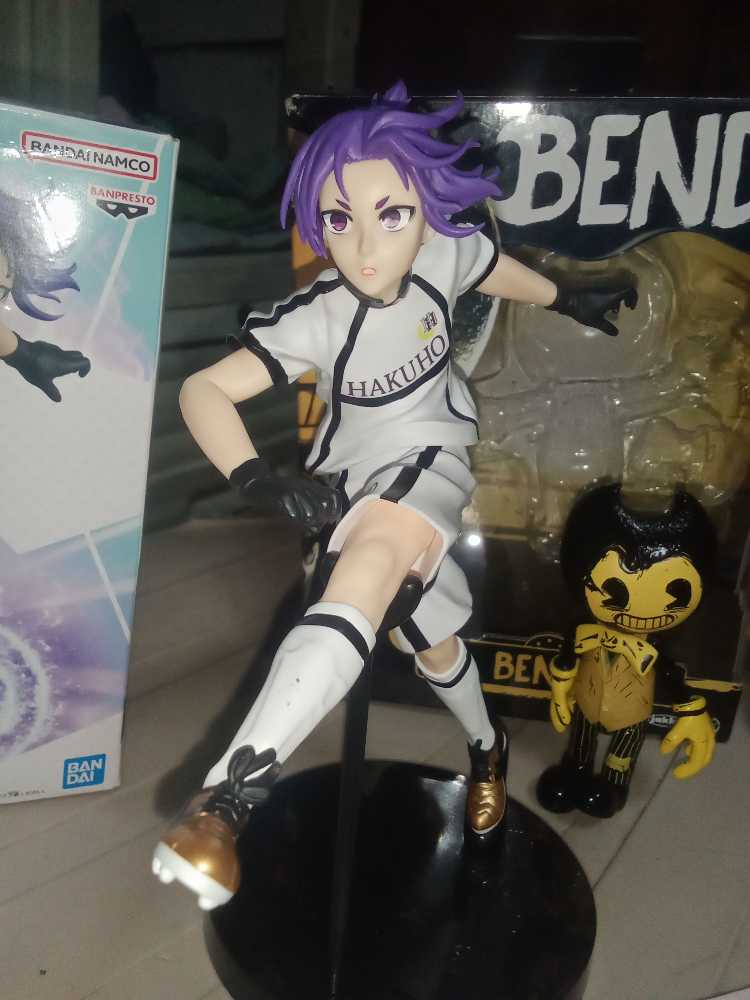 BLUELOCK: Episode Nagi - Reo Mikage Figure

  vinyl figure collectible [Barcode 4983164870473] - Main Image 4