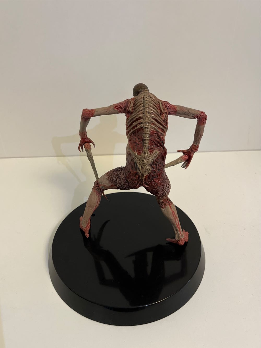 Dead Space Necromroph Slasher  vinyl figure collectible - Main Image 2