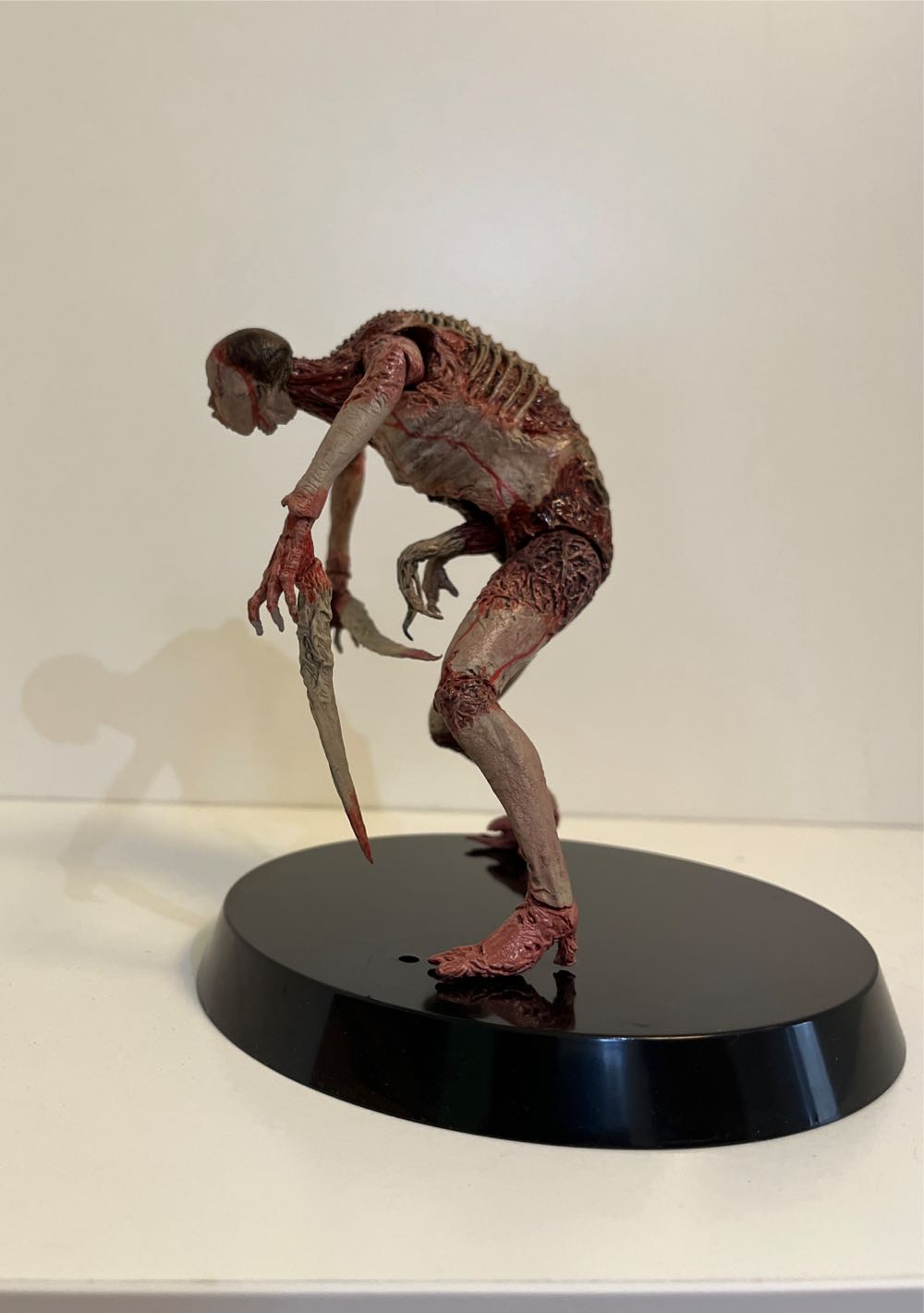 Dead Space Necromroph Slasher  vinyl figure collectible - Main Image 3