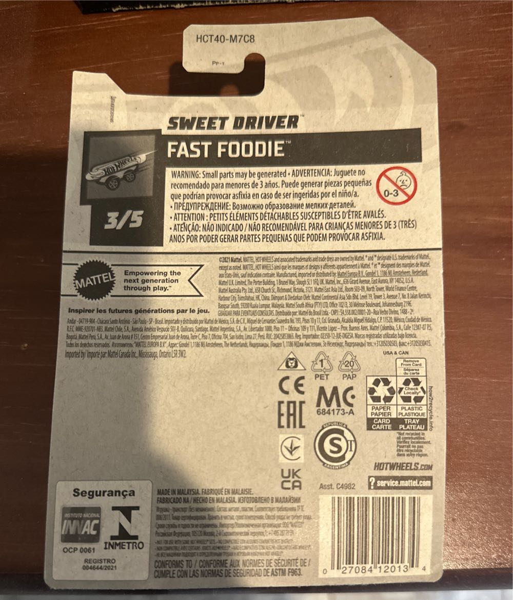 Hot Wheels Fast Foodie  vinyl figure collectible [Barcode 027084120134] - Main Image 2