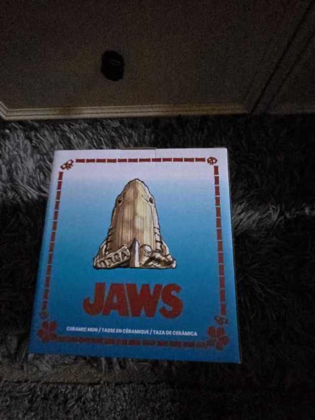 Mondo Mug Jaws   vinyl figure collectible [Barcode 810140240576] - Main Image 3