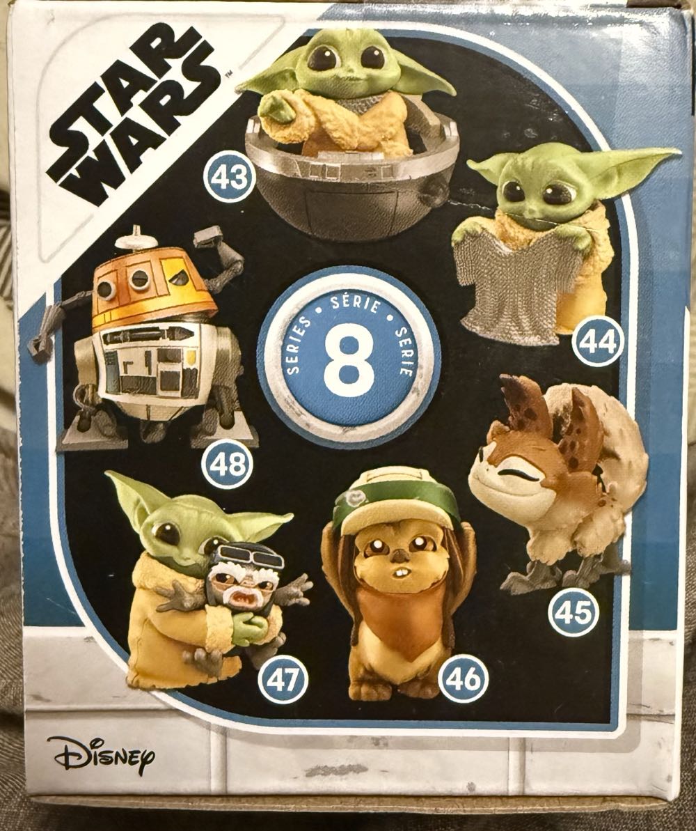 Grogu, Beskar Chain (The Bounty Collection) - Star Wars: The Mandalorian vinyl figure collectible [Barcode 5010996207371] - Main Image 2