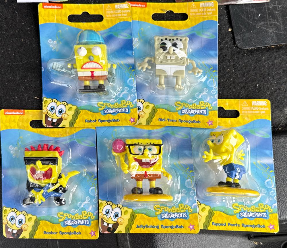 Spongebob 2” Nickelodeon Spongebob Squarepants Mini Figurines Set Of 5 New! Miniature Sponge Bob New Pants Robot Old Ripped Rocker Time Inch  vinyl figure collectible [Barcode 886144824432] - Main Image 2
