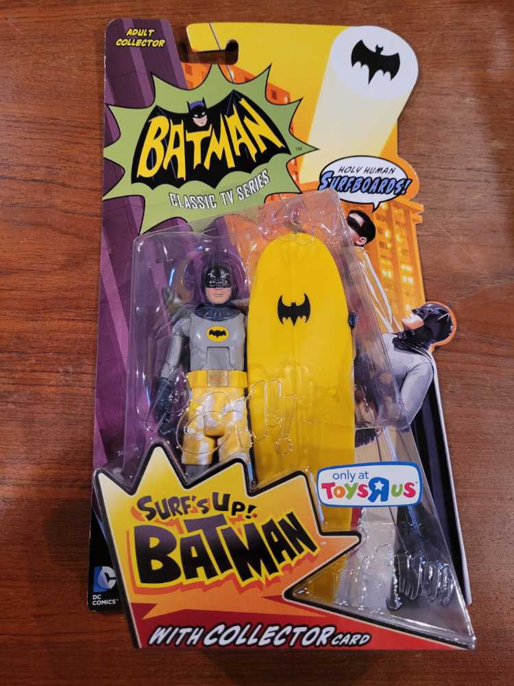 Surf’s Up! Batman  vinyl figure collectible [Barcode 746775261177] - Main Image 2