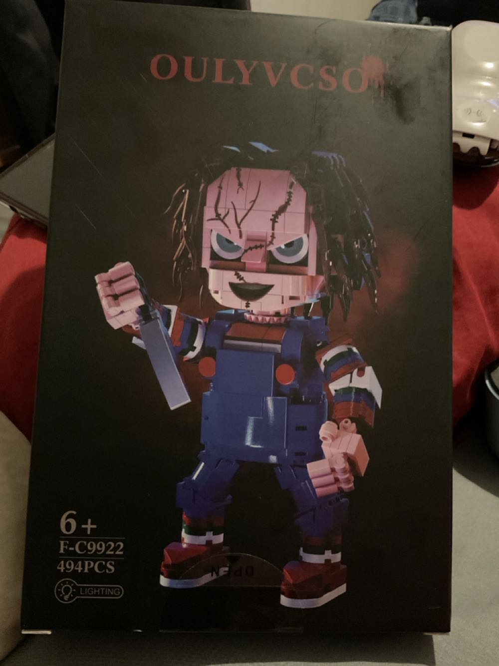 Child’s Play Chucky  vinyl figure collectible [Barcode 00731041388849] - Main Image 2