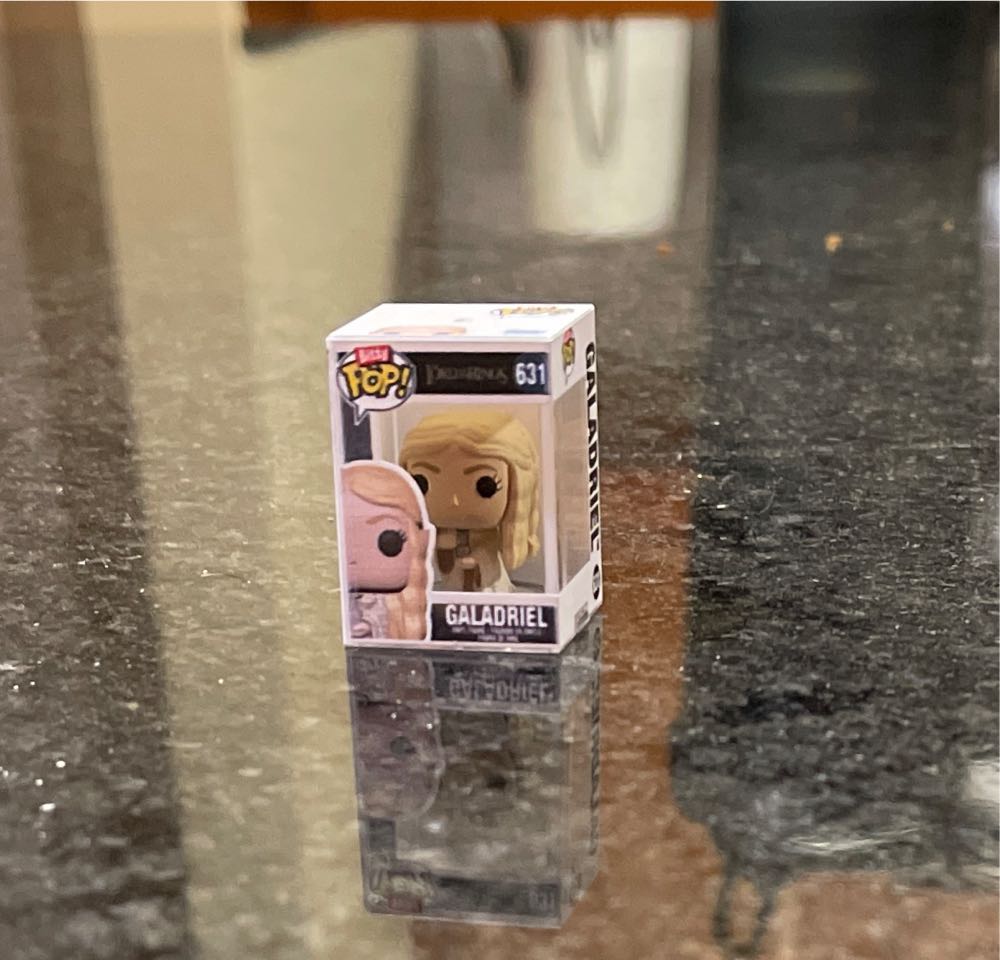 Bitty POP! Galadriel - The Lord of the Rings vinyl figure collectible - Main Image 2