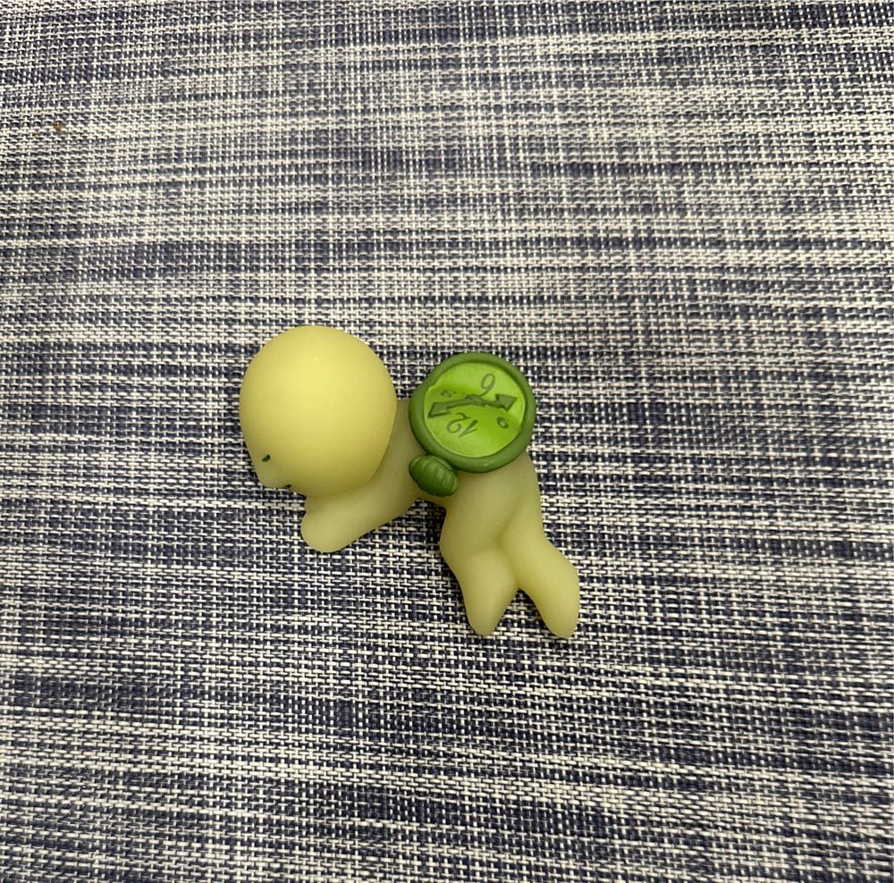 Smiski Museum Series Glow The Dark  vinyl figure collectible [Barcode 4542202662670] - Main Image 2