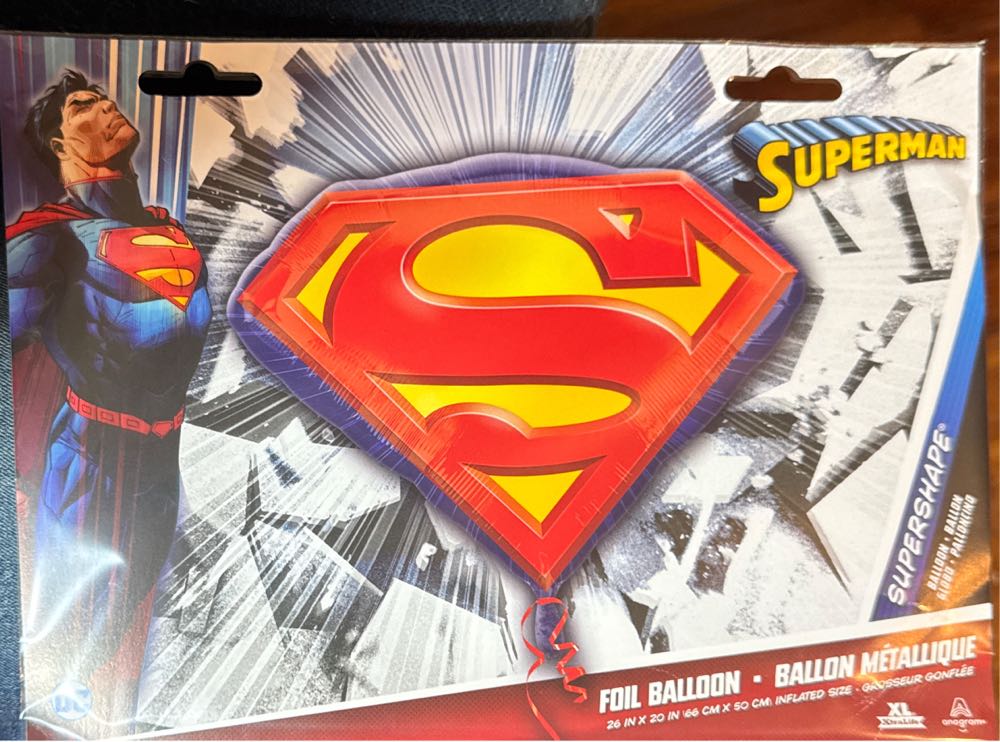 Superman Emblem Pack Balloon 26”  vinyl figure collectible [Barcode 026635296922] - Main Image 2