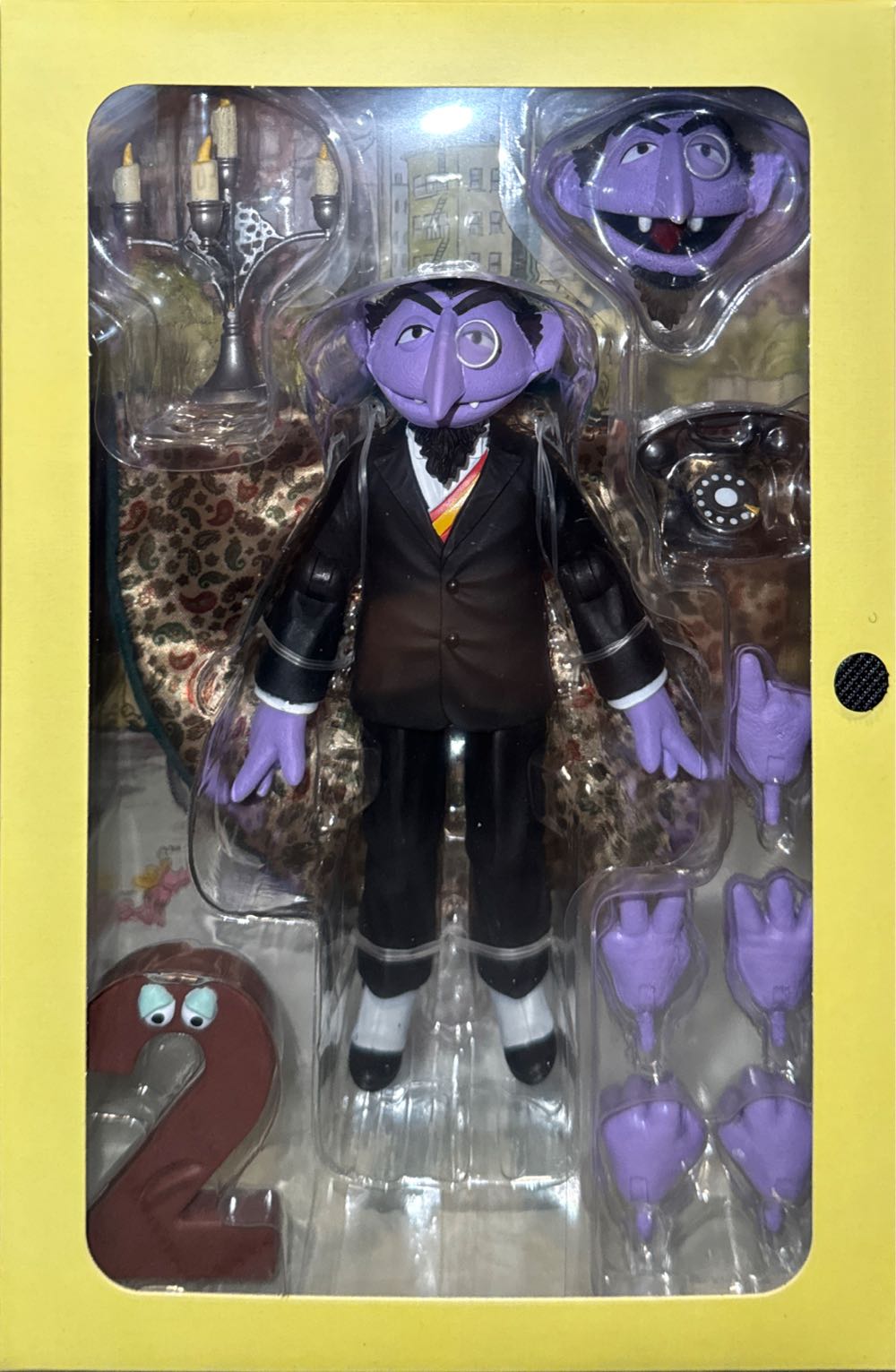 Neca Sesame Street: Count von Count Featuring The Number 2 - Seasame Street vinyl figure collectible [Barcode 634482086216] - Main Image 2