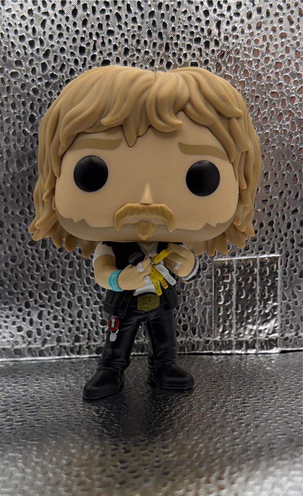 The Electric State -1740- Keats  vinyl figure collectible [Barcode 889698797726] - Main Image 3