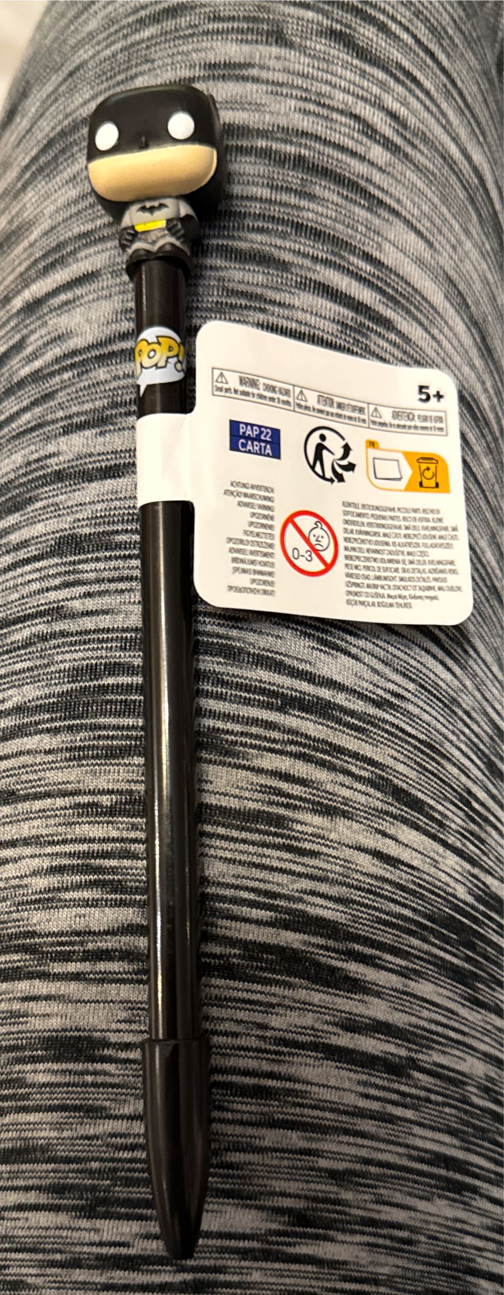 Batman Pop! Pen - Batman vinyl figure collectible [Barcode 889698481366] - Main Image 2