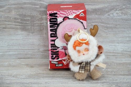 JW Legacy Collection: Roarin’ Real Feel Carnotaurus