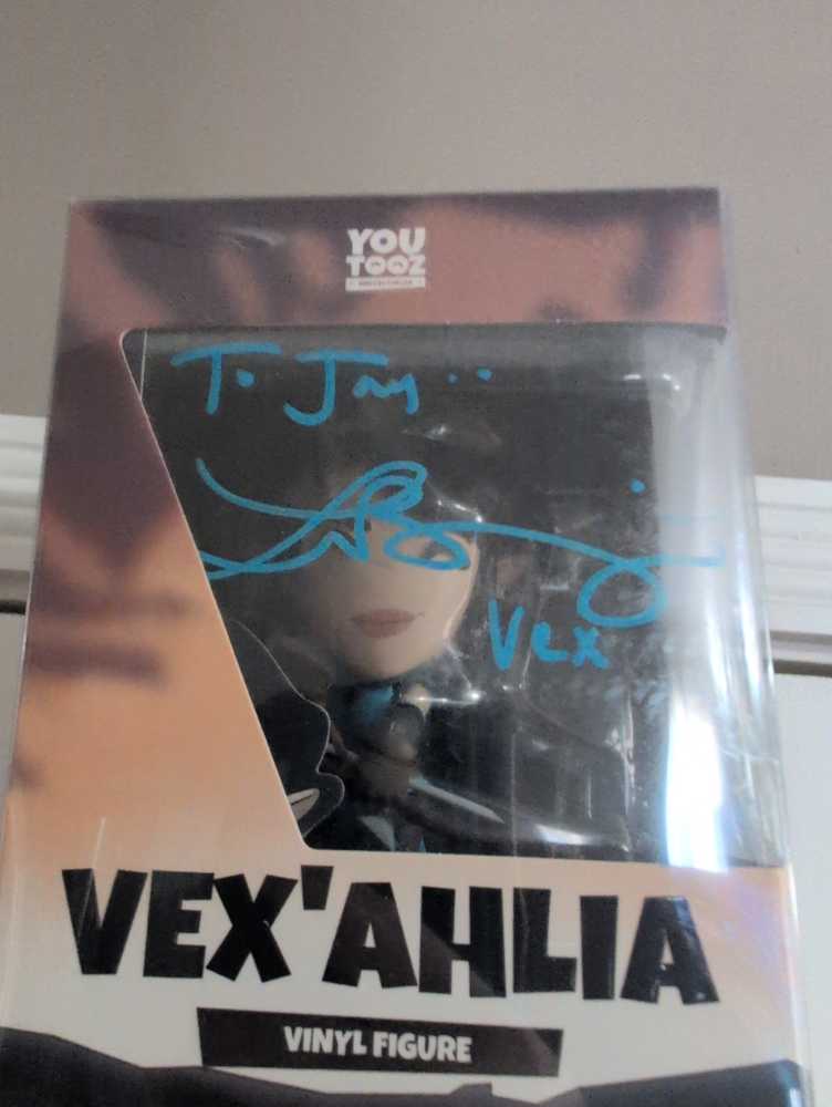 Vex’ahlia Youtooz (SIGNED) (The Legend Of Vox Machina) (Long Shelf 5)  vinyl figure collectible [Barcode 810122549819] - Main Image 2