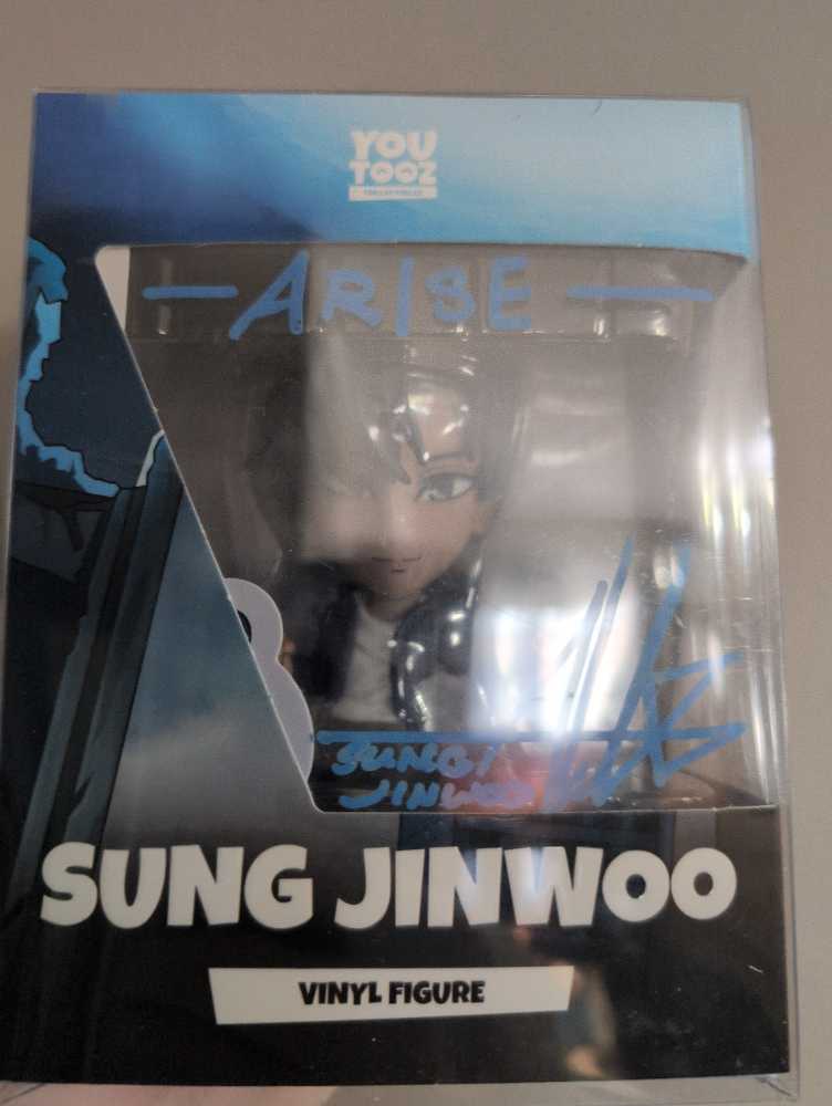 Sung Jinwoo Youtooz (SIGNED) (Solo Leveling) (Long Shelf 5)  vinyl figure collectible [Barcode 810140783264] - Main Image 2