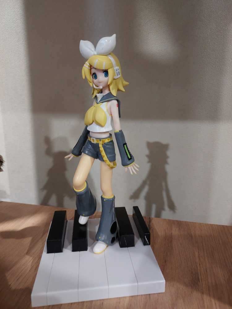 Transformers Toys G1 Optimus Prime Autobot Mini Light Up Bust And Illustrated Book Set By Running Press