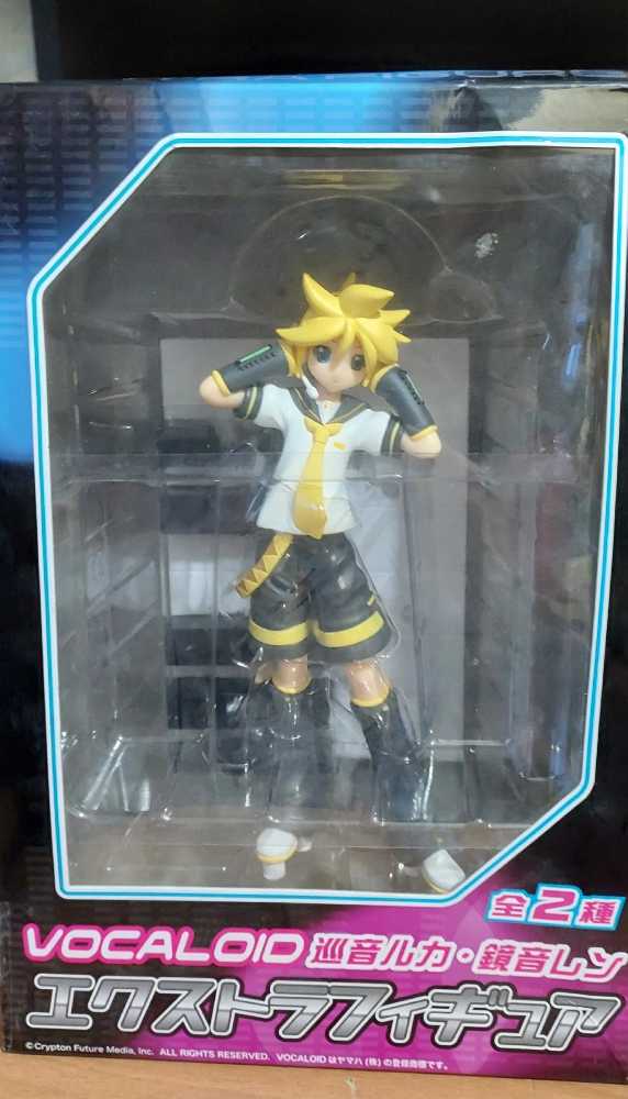 Funko Pop! Collectible Pin Poetic Obscure 101