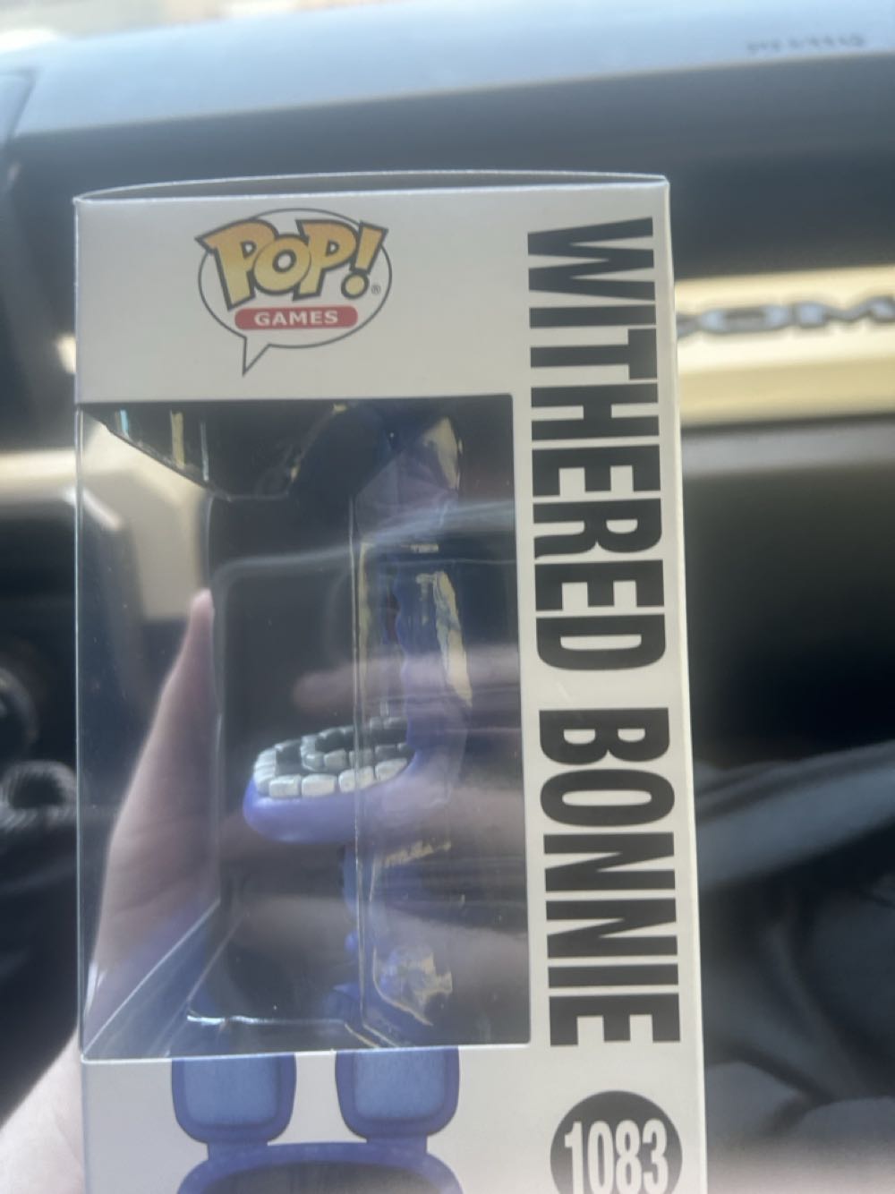 Withered Bonnie  - Five Nights at Freddy’s vinyl figure collectible [Barcode 889698838641] - Main Image 4