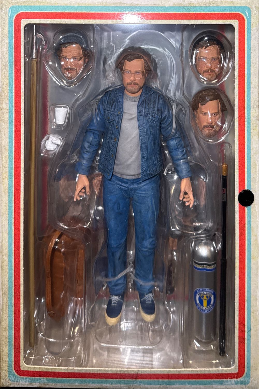 Hooper - Jaws vinyl figure collectible [Barcode 634482033357] - Main Image 2