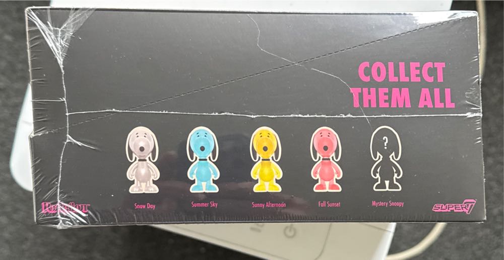 Super7 Reaction Peanuts Wave 5 More Snoopies Mystery Box 12 ...  vinyl figure collectible [Barcode 840418815618] - Main Image 2