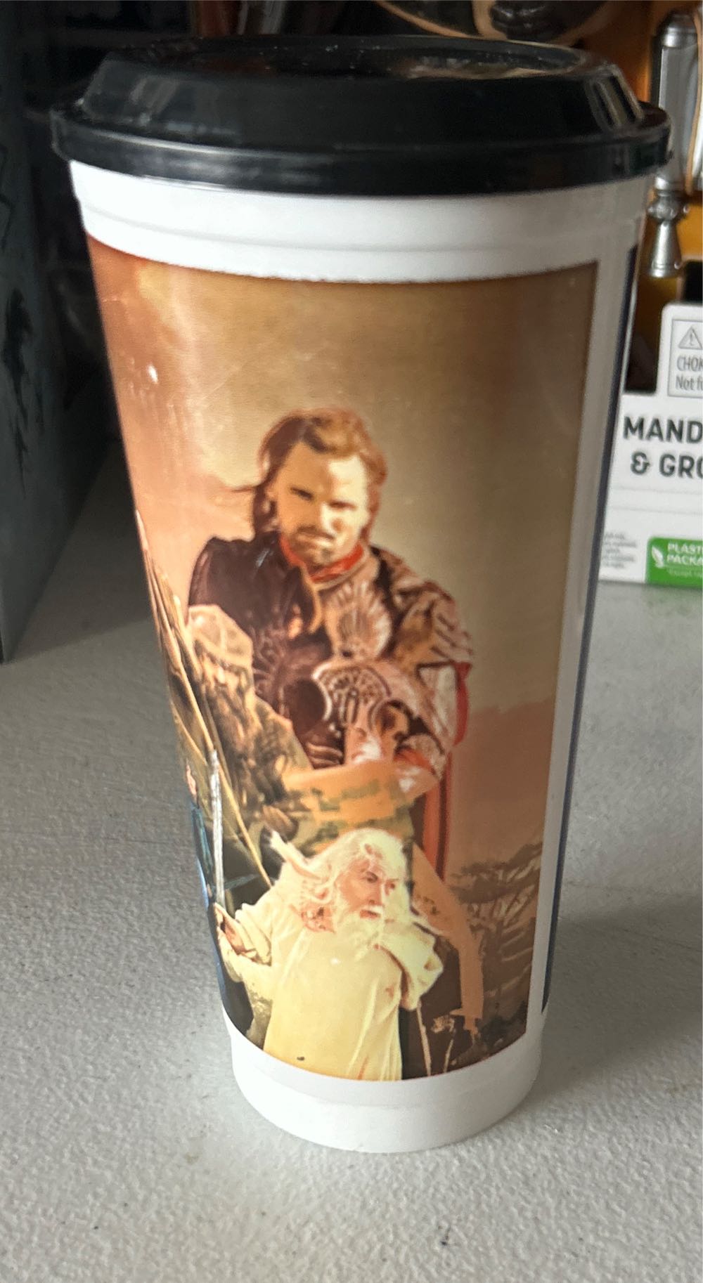 Jollibee: The Lord Of The Rings Cup - The Lord of the Rings vinyl figure collectible - Main Image 3