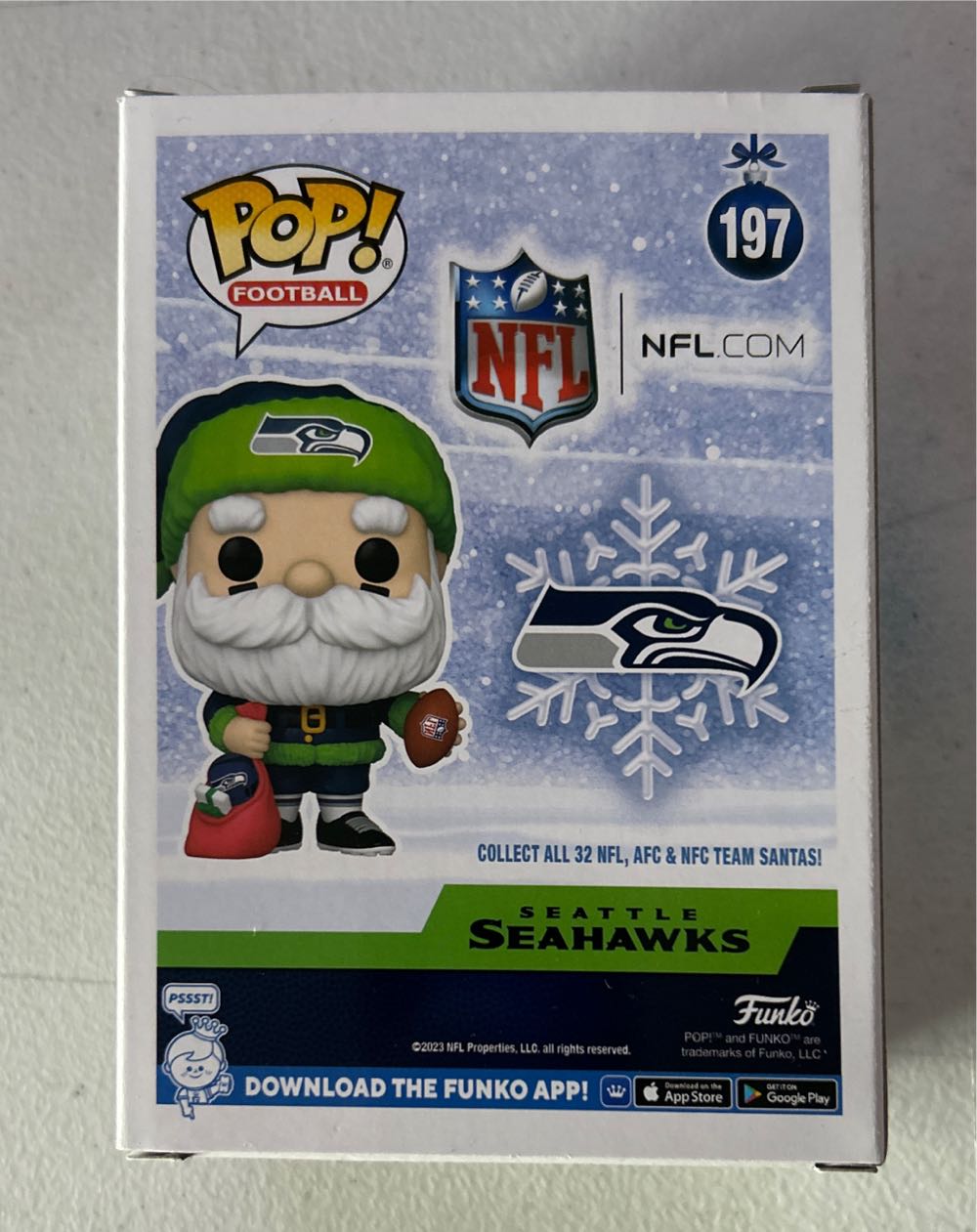 Seahawks Santa - NFL vinyl figure collectible [Barcode 889698775236] - Main Image 3