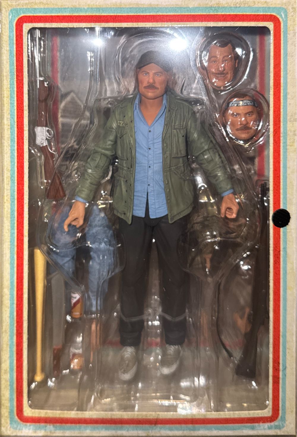 Quint - Jaws vinyl figure collectible [Barcode 634482033364] - Main Image 2