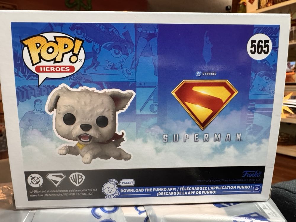 Krypto - DC Universe vinyl figure collectible [Barcode 889698856454] - Main Image 3