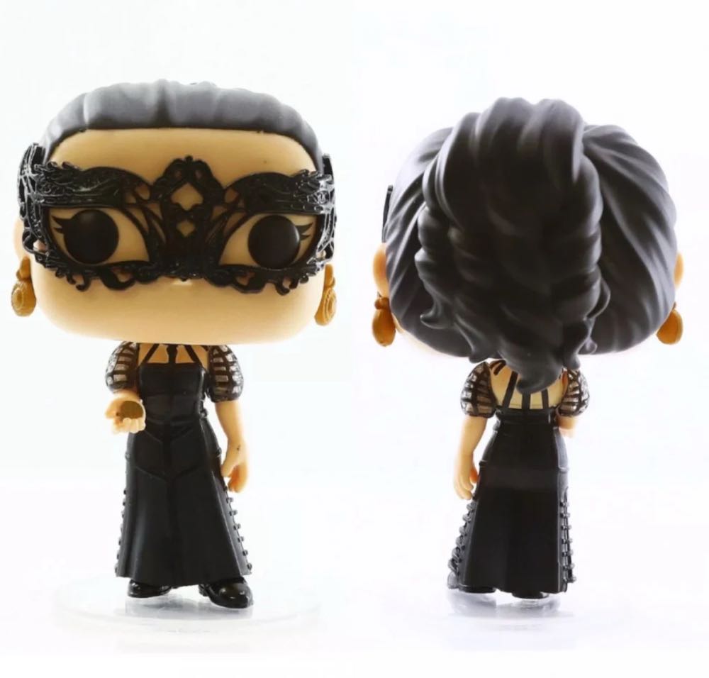 Yennefer (with Mask)  vinyl figure collectible [Barcode 889698620857] - Main Image 4