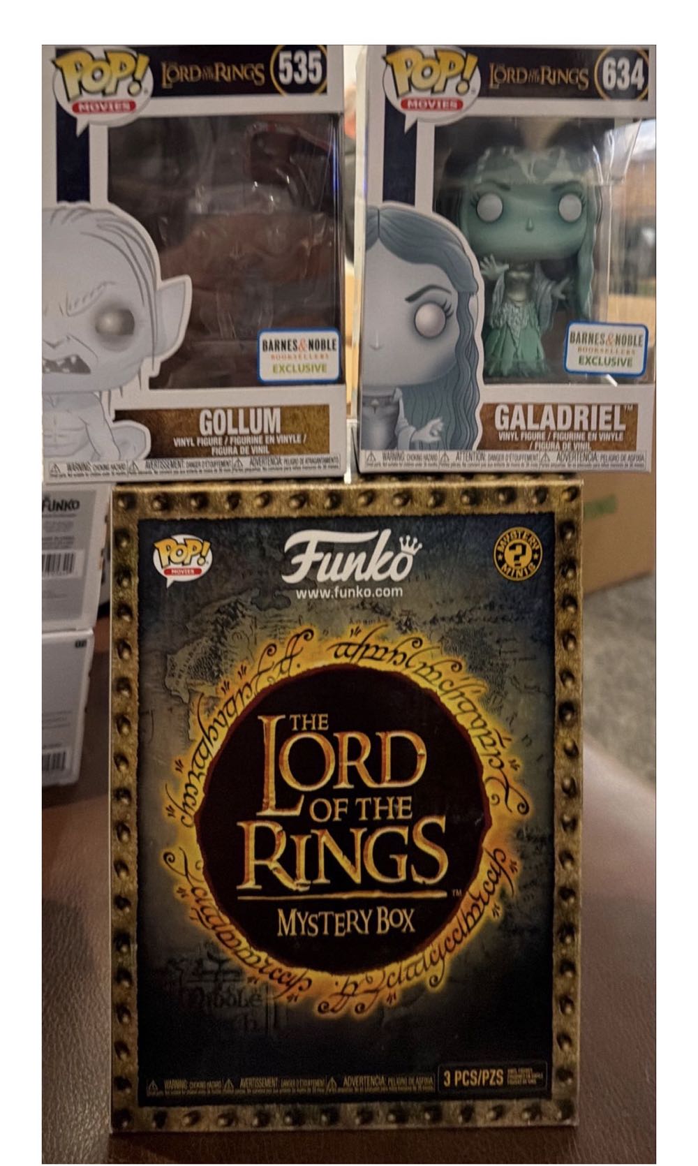 Galadriel - The Lord of the Rings vinyl figure collectible [Barcode 889698332521] - Main Image 4