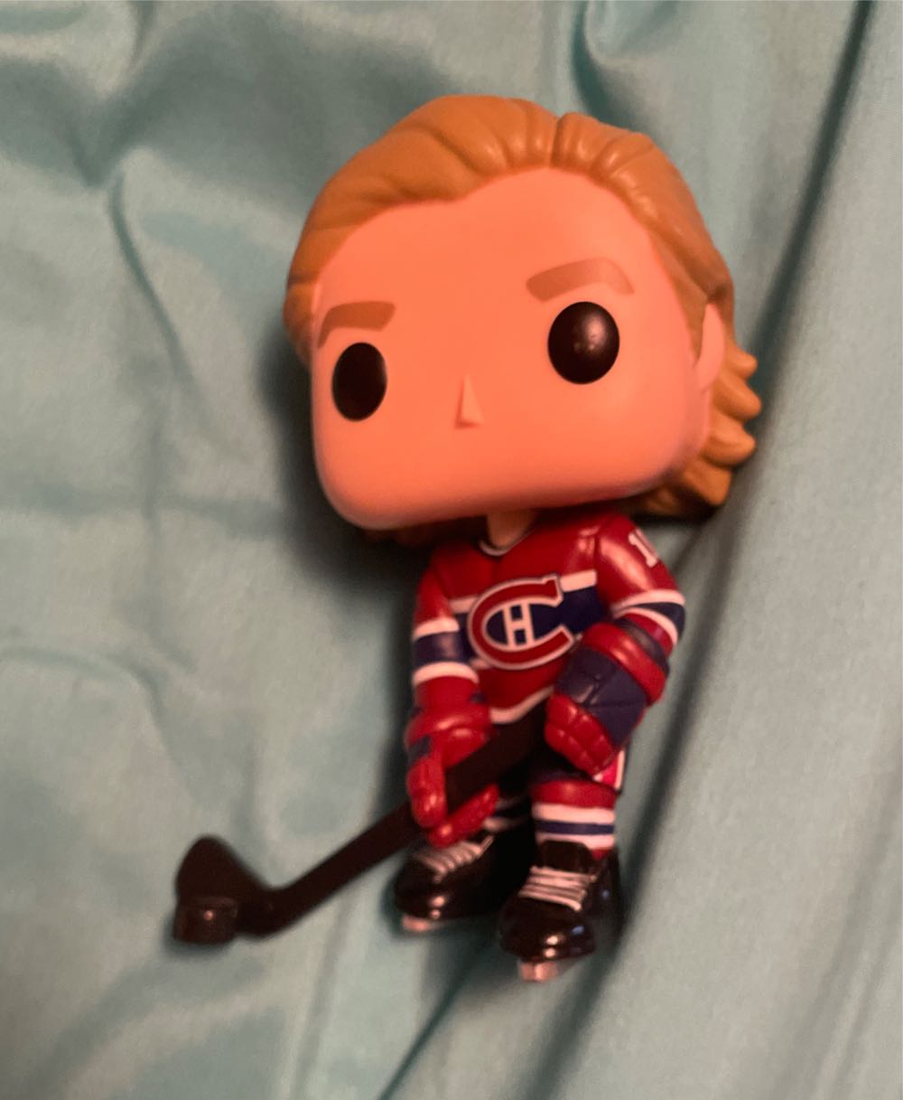 Guy Lafleur  vinyl figure collectible - Main Image 2