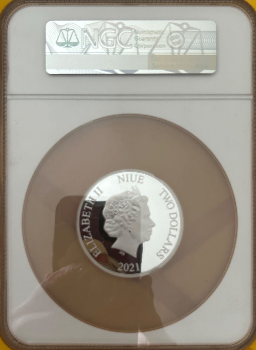 Silver: 2021 $2.00 Coin: 1 Reg Oz: W8nder Woman  vinyl figure collectible [Barcode 51190669002866947001] - Main Image 2