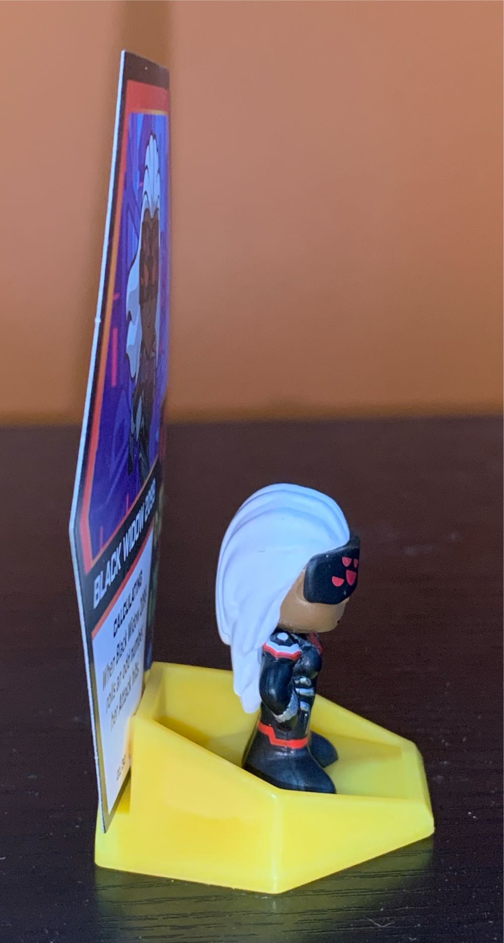 #01/30: Black Widow 2099  vinyl figure collectible - Main Image 4