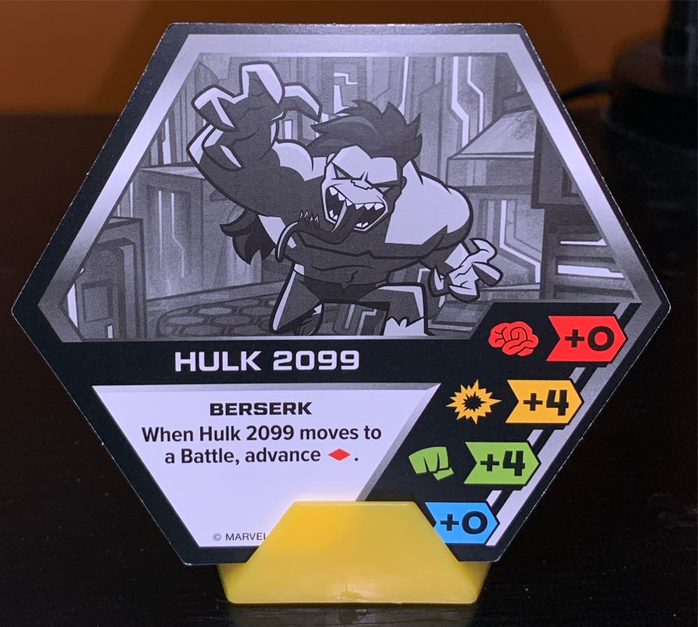 #09/30: Hulk 2099  vinyl figure collectible - Main Image 3