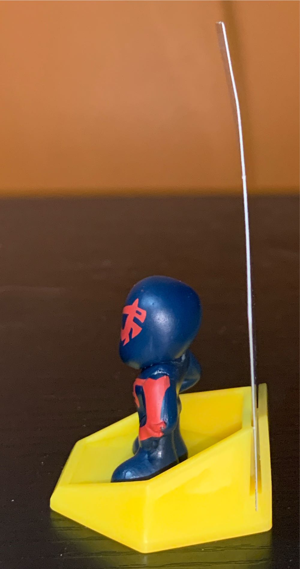 #23/30: Spider-Man 2099  vinyl figure collectible - Main Image 2