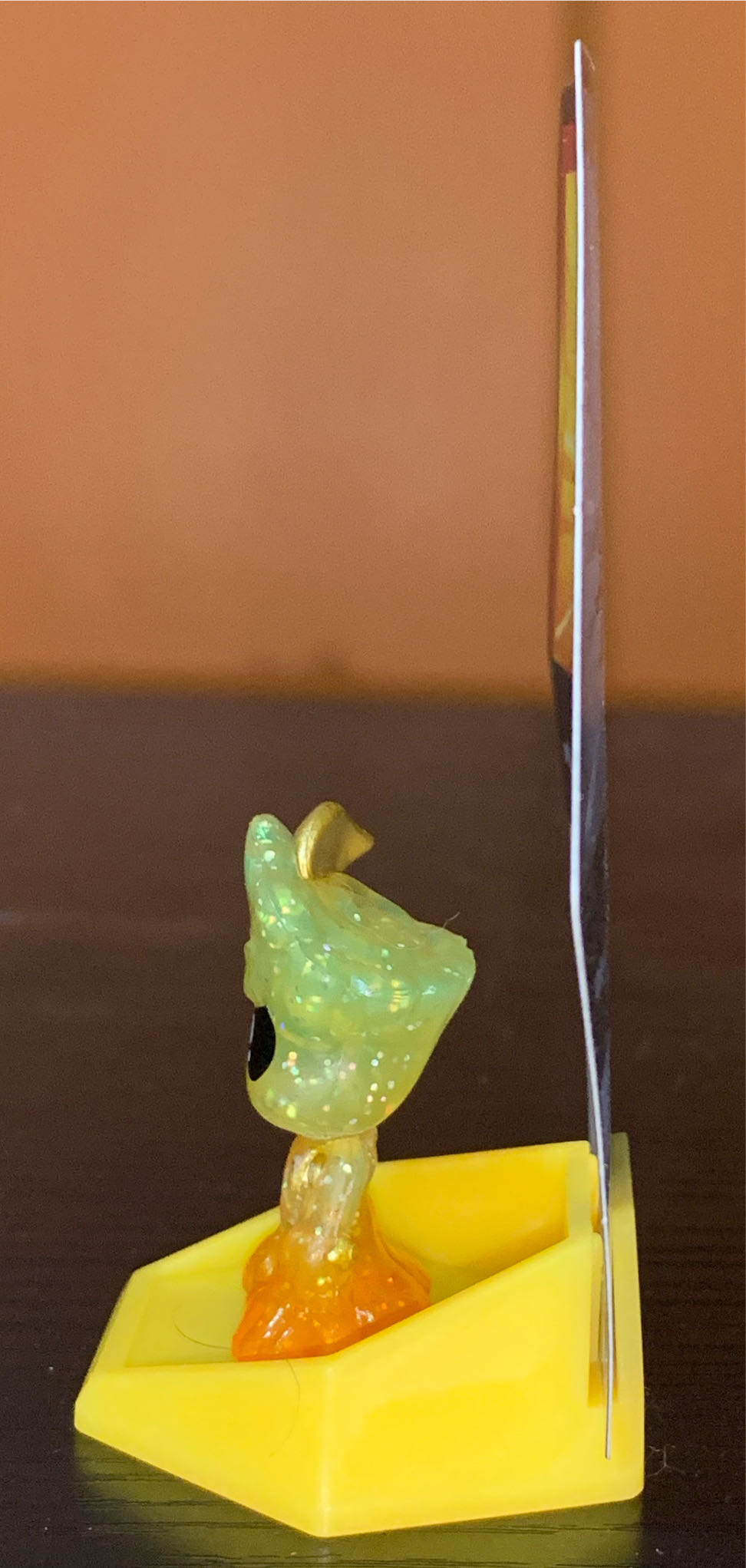 #26/30: Groot (Twilight)  vinyl figure collectible - Main Image 2