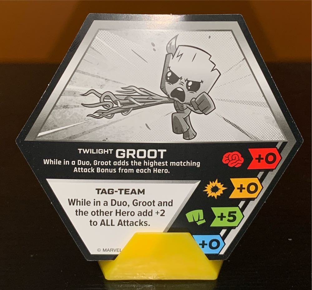 #26/30: Groot (Twilight)  vinyl figure collectible - Main Image 3