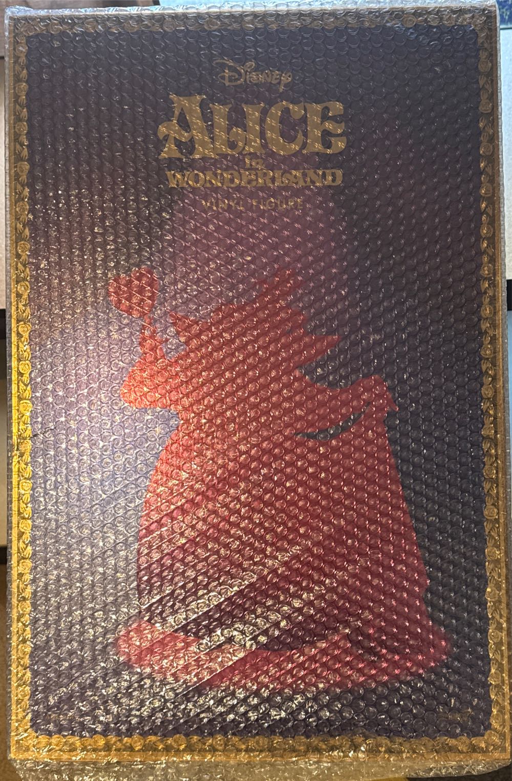 Super7 X Disney Supersize Queen Of Hearts 20”  vinyl figure collectible [Barcode 840049813540] - Main Image 2