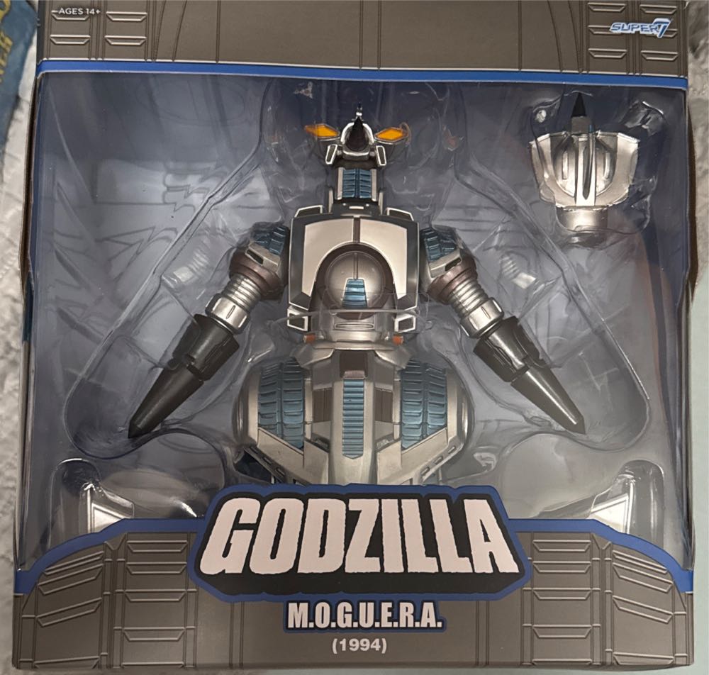 Super7 X Toho Ultimates! M.o.g.u.e.r.a. Action Figure  vinyl figure collectible [Barcode 840049830530] - Main Image 2