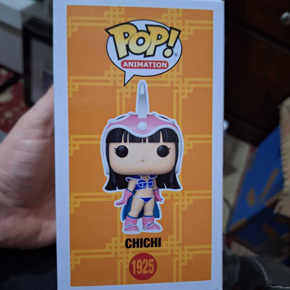 DB -1925- Chichi  vinyl figure collectible [Barcode 889698837118] - Main Image 3